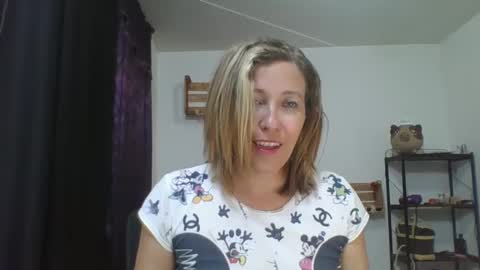 Snapshot of charlot_ponze chatting on 10, 12, 2024 charlott online show from 10, 12, 2024