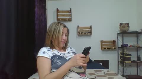 Snapshot of charlot_ponze chatting on 11, 12, 2024 charlott online show from 11, 12, 2024