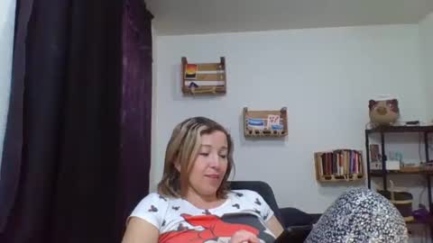 Snapshot of charlot_ponze chatting on 21, 1, 2025 charlott online show from 21, 1, 2025