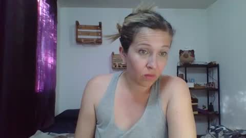Snapshot of charlot_ponze chatting on 29, 1, 2025 charlott online show from 29, 1, 2025