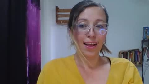 Snapshot of charlot_ponze chatting on 26, 9, 2025 charlott online show from 26, 9, 2025