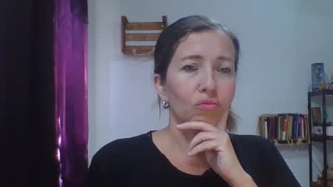 Snapshot of charlot_ponze chatting on 15, 10, 2025 charlott online show from 15, 10, 2025