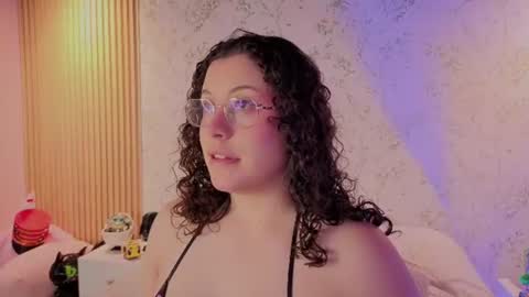 Snapshot of charlote__miller chatting on 14, 6, 2026 You honey online show from 14, 6, 2026