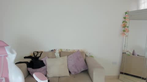 Snapshot of charlote_cowell_sub_ chatting on 22, 12, 2024 online show from 22, 12, 2024