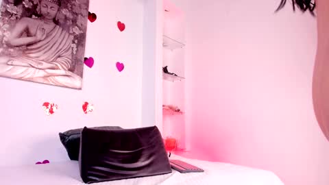 Snapshot of charlote_zc_ chatting on 16, 2, 2025 Charlote online show from 16, 2, 2025