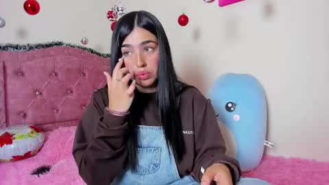 Snapshot of charlothe942 chatting on 15, 1, 2026 Charlothe online show from 15, 1, 2026