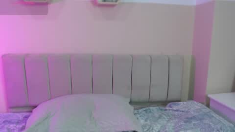 charlothe_dumont online show from 19, 6, 2026