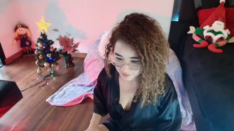 Snapshot of charlotte1117 chatting on 22, 12, 2024 Char 3 online show from 22, 12, 2024