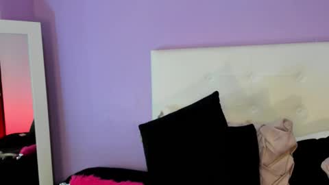 Snapshot of charlotte1117 chatting on 13, 9, 2025 Char 3 online show from 13, 9, 2025
