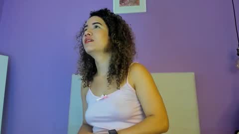 Snapshot of charlotte1117 chatting on 4, 10, 2025 Char 3 online show from 4, 10, 2025