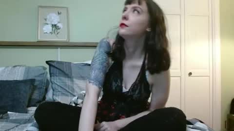 Charlotte online show from 22, 4, 2026