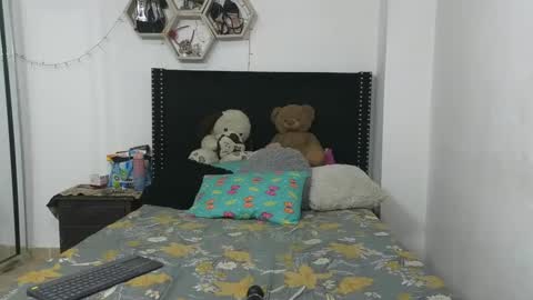 Snapshot of charlotte_027 chatting on 28, 1, 2025 charlotte_027 online show from 28, 1, 2025