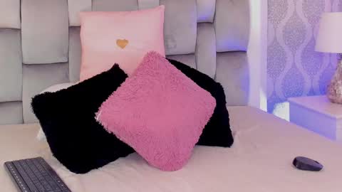   Charlotte  online show from 17, 9, 2025