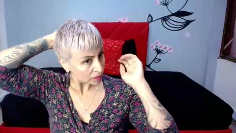 Snapshot of charlotte__gray chatting on 21, 10, 2025 CHARLOTTE GRAY online show from 21, 10, 2025