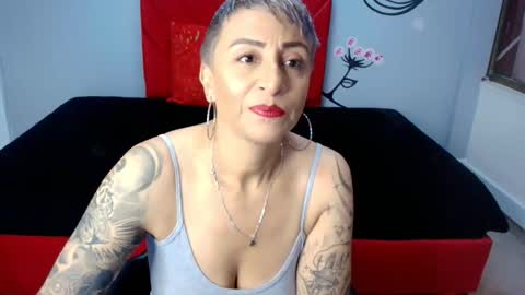 Snapshot of charlotte__gray chatting on 25, 10, 2025 CHARLOTTE GRAY online show from 25, 10, 2025