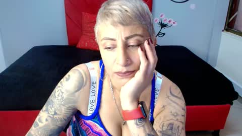 Snapshot of charlotte__gray chatting on 3, 11, 2025 CHARLOTTE GRAY online show from 3, 11, 2025