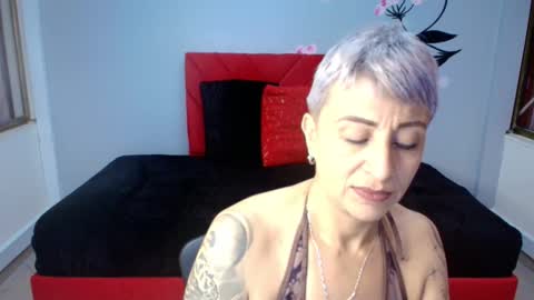 Snapshot of charlotte__gray chatting on 8, 11, 2025 CHARLOTTE GRAY online show from 8, 11, 2025