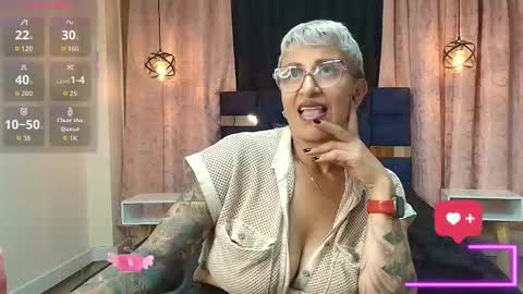 Snapshot of charlotte__gray chatting on 13, 11, 2025 CHARLOTTE GRAY online show from 13, 11, 2025