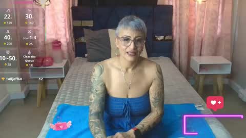 Snapshot of charlotte__gray chatting on 3, 12, 2025 CHARLOTTE GRAY online show from 3, 12, 2025