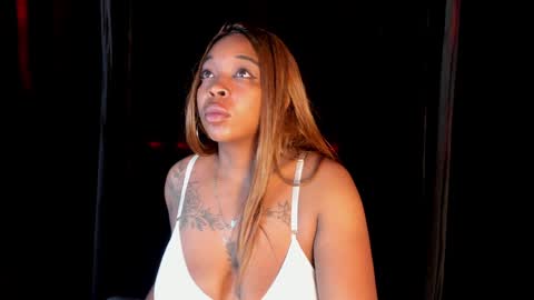 Snapshot of charlotte_brown_1 chatting on 27, 12, 2024 CHARLOTTE BROWN online show from 27, 12, 2024