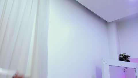 Snapshot of charlotte_brown_1 chatting on 28, 12, 2024 CHARLOTTE BROWN online show from 28, 12, 2024