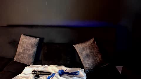 Snapshot of charlotte_brown_1 chatting on 12, 3, 2025 CHARLOTTE BROWN online show from 12, 3, 2025