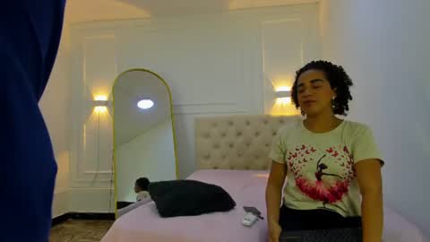 Snapshot of charlotte_dante212 chatting on 8, 7, 2026 charlottte y dante online show from 8, 7, 2026