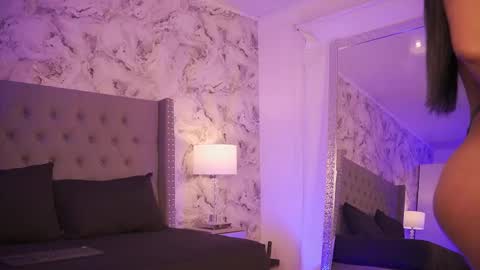 Snapshot of charlotte_harriz chatting on 13, 10, 2025 Charlotte online show from 13, 10, 2025