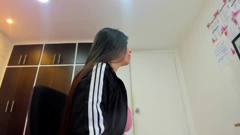 Snapshot of charlotte_icee chatting on 31, 12, 2024 Charlotte Icee online show from 31, 12, 2024