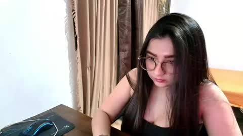 Snapshot of charlotte_richardson chatting on 30, 5, 2026 charlotte_richardson online show from 30, 5, 2026