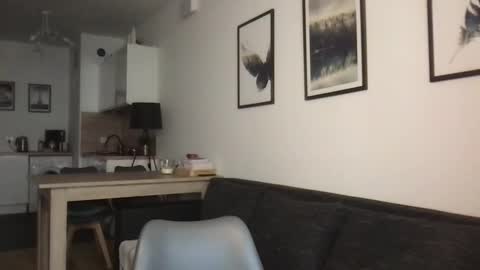 Charlotte Roche online show from 22, 10, 2025