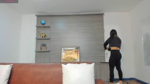 Charlotte  Everyday From 0700 to 1300 Col Time online show from 15, 1, 2025