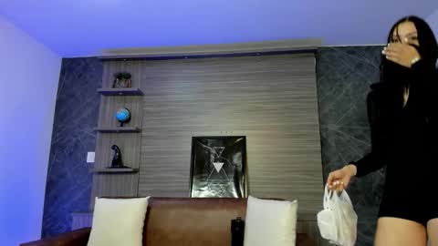 Charlotte  Everyday From 0700 to 1300 Col Time online show from 20, 12, 2025