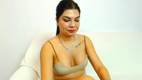 Snapshot of charlottehott4u chatting on 9, 1, 2025 Charlotte online show from 9, 1, 2025