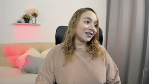 Snapshot of charlottelabouff chatting on 10, 3, 2026 Charlotte online show from 10, 3, 2026