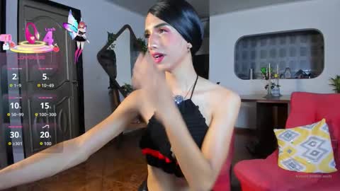 Snapshot of charlottelaurent chatting on 12, 11, 2025 Char online show from 12, 11, 2025