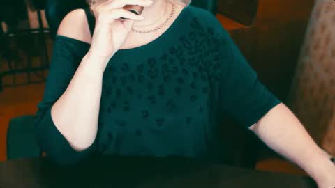 Snapshot of charlottextasty chatting on 2, 12, 2024 CharlotteXTasty online show from 2, 12, 2024