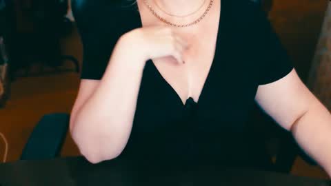 Snapshot of charlottextasty chatting on 27, 12, 2024 CharlotteXTasty online show from 27, 12, 2024