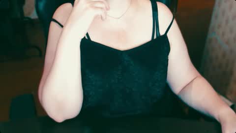 Snapshot of charlottextasty chatting on 8, 10, 2025 CharlotteXTasty online show from 8, 10, 2025