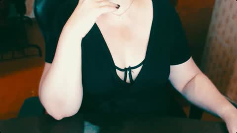 Snapshot of charlottextasty chatting on 22, 10, 2025 CharlotteXTasty online show from 22, 10, 2025