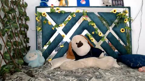 charly_evans60 online show from 5, 12, 2025