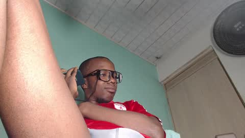 Snapshot of charly_vergonti_ chatting on 10, 1, 2025 charly_vergonti_ online show from 10, 1, 2025