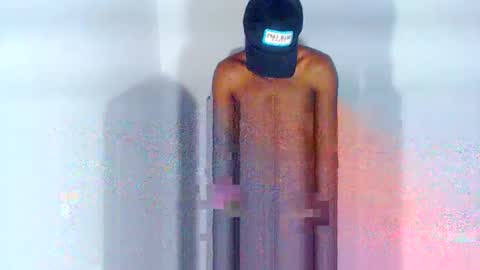 Snapshot of charly_vergonti_ chatting on 2, 2, 2025 charly_vergonti_ online show from 2, 2, 2025