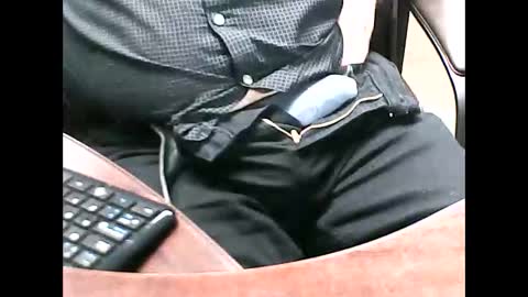 charmeur2672 online show from 19, 11, 2025