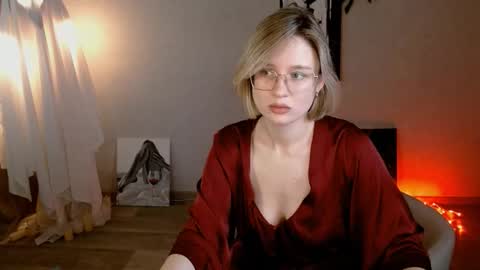 Snapshot of charming_beauty chatting on 23, 10, 2025 Michelle online show from 23, 10, 2025