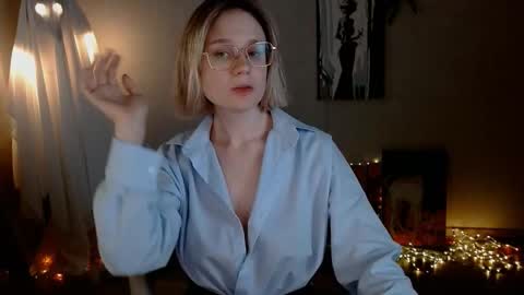 Snapshot of charming_beauty chatting on 27, 10, 2025 Michelle online show from 27, 10, 2025