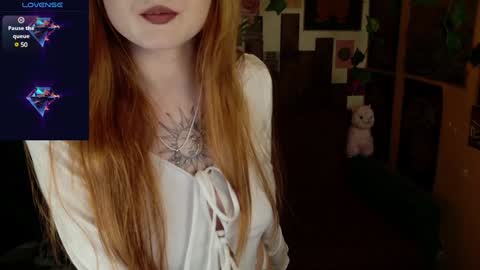 Snapshot of charming_lilly chatting on 26, 1, 2025 Lissa online show from 26, 1, 2025