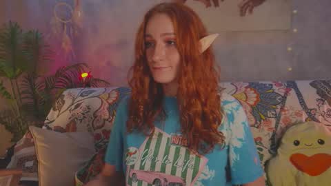 Snapshot of charming_lilly chatting on 19, 9, 2025 Lissa online show from 19, 9, 2025