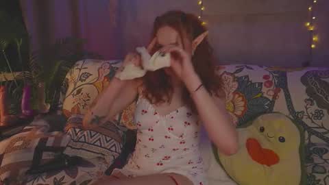 Snapshot of charming_lilly chatting on 1, 11, 2025 Lissa online show from 1, 11, 2025