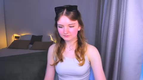 Snapshot of charminglookeva chatting on 8, 6, 2026 Im Eva online show from 8, 6, 2026